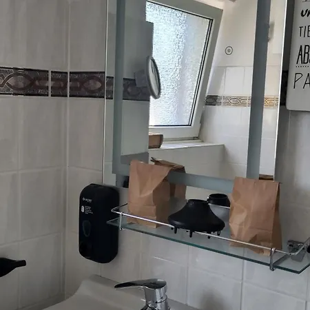 Endgueltig Zu Zur Post - Huelchrath Hotel