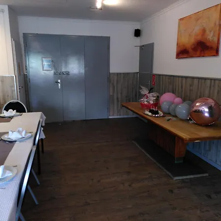 Endgueltig Zu Zur Post - Huelchrath Hotel Grevenbroich