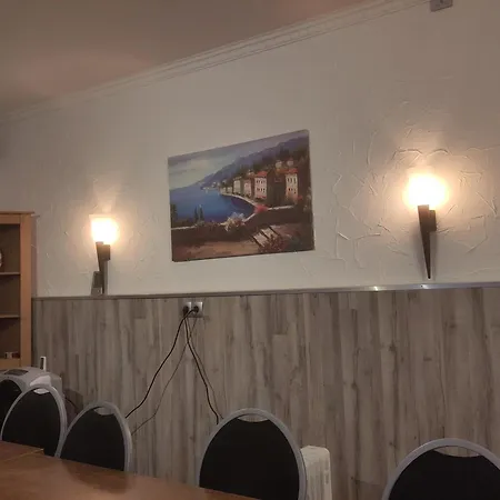 Endgueltig Zu Zur Post - Huelchrath Hotel