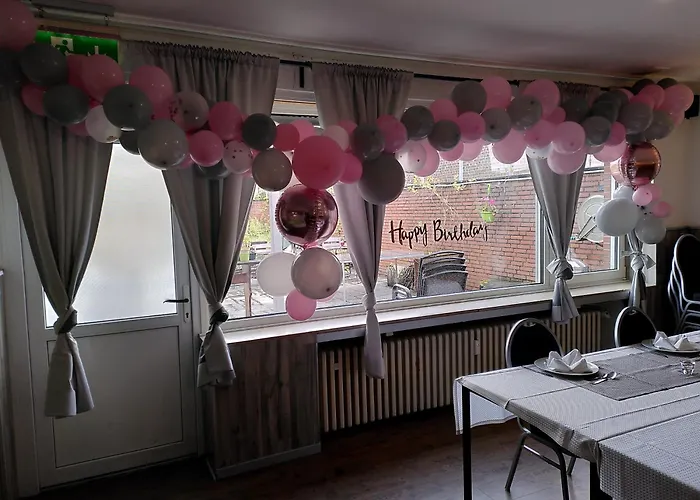 Endgueltig Zu Zur Post - Huelchrath Hotel